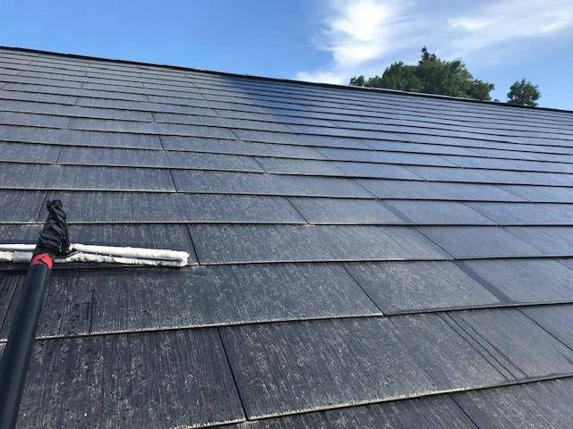 tesla-roof-tiles-dirty